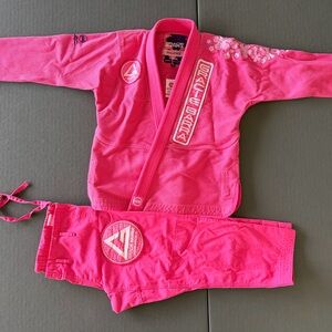 Gracie Barra - F2 Pink Gi - Equipe Special Edition